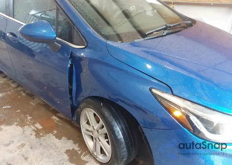 2017 Chevrolet Cruze Lt Auto from USA, damaged, VIN 1G1BE5SM2H7136195